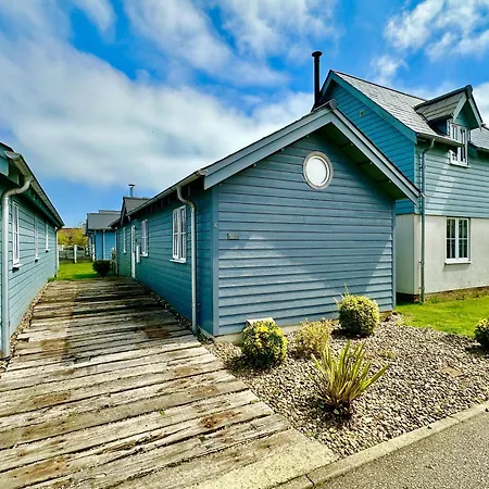 펜션 The Lobster Pot House - Part Of The The Bay Village With Pool, Gym And Direct Access, Pub, Restaurant, Tennis And Meadows Walks 파일리