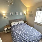 The Lobster Pot House - Part Of The The Bay Village With Pool, Gym And Direct Access, Pub, Restaurant, Tennis And Meadows Walks Сasa de vacaciones *