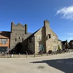 The Lobster Pot House - Part Of The The Bay Village With Pool, Gym And Direct Access, Pub, Restaurant, Tennis And Meadows Walks * Filey
